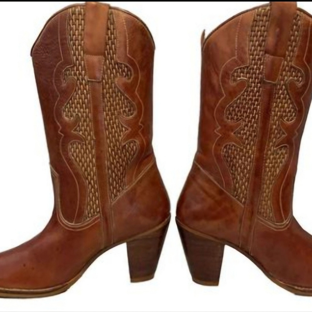 Endicott Johnson Heeled Boots